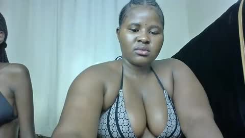Snapshot of m_pretty_p chatting on 01.22.25 m_pretty_p online show from 01.22.25