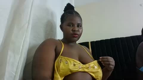Snapshot of m_pretty_p chatting on 01.25.25 m_pretty_p online show from 01.25.25