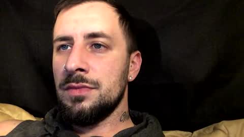 Snapshot of m_stephen chatting on 11.23.25 m_stephen online show from 11.23.25