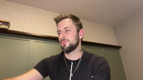 Snapshot of m_stephen chatting on 02.18.26 m_stephen online show from 02.18.26