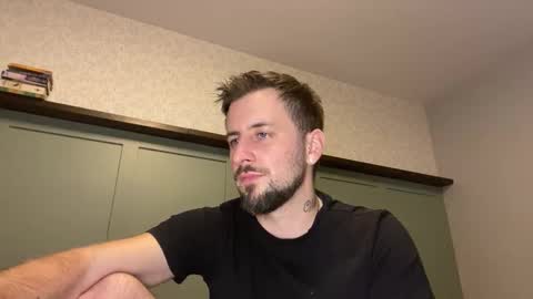 Snapshot of m_stephen chatting on 02.19.26 m_stephen online show from 02.19.26