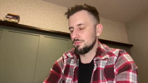 Snapshot of m_stephen chatting on 02.20.26 m_stephen online show from 02.20.26