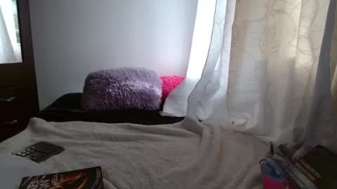 maaddy_thompson online show from 02.04.26