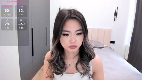 Snapshot of maakimita chatting on 10.19.25 maakimita online show from 10.19.25