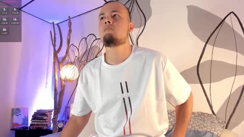 Snapshot of maax_taylor01 chatting on 01.06.26 online show from 01.06.26