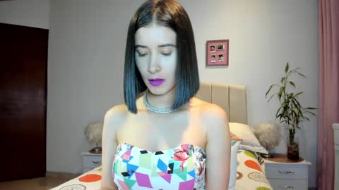Macarena online show from 12.04.24