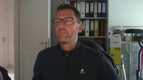 macfly67 online show from 12.15.25