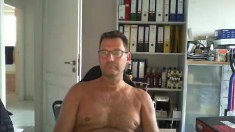 Snapshot of macfly67 chatting on 06.12.26 macfly67 online show from 06.12.26