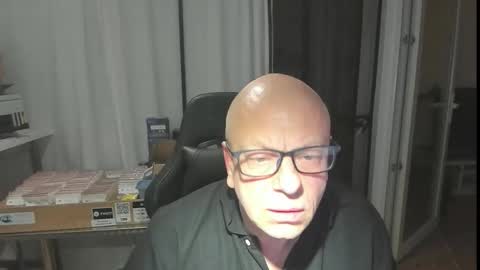 Snapshot of machinegun3dx chatting on 02.22.26 Andy online show from 02.22.26