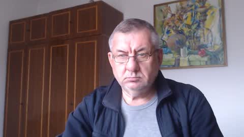 Macho online show from 10.26.25