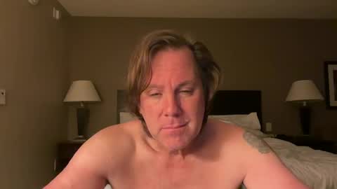 xStraightEdgex online show from 09.24.25