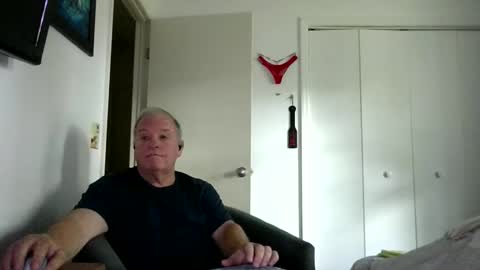 Snapshot of mackdocc001 chatting on 03.25.26 mackdocc001 online show from 03.25.26