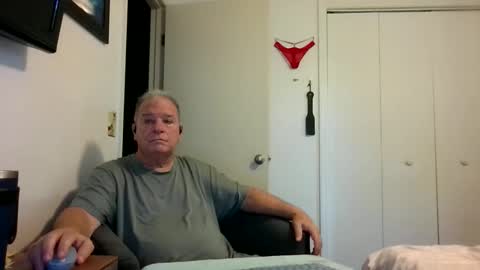 Snapshot of mackdocc001 chatting on 04.02.26 mackdocc001 online show from 04.02.26