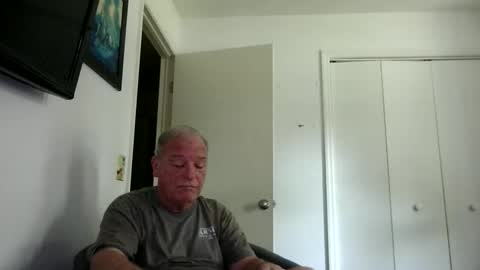Snapshot of mackdocc001 chatting on 04.18.26 mackdocc001 online show from 04.18.26