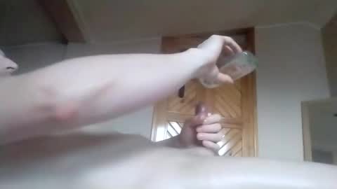 Snapshot of mackenss20 chatting on 12.21.25 Makan online show from 12.21.25