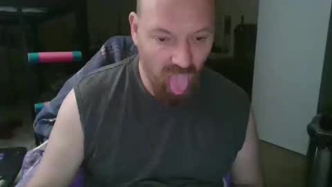 Snapshot of mackhere4u chatting on 04.24.26 mackhere4u online show from 04.24.26