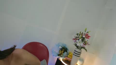 Snapshot of madalina1992 chatting on 02.18.25 madalina1992 online show from 02.18.25