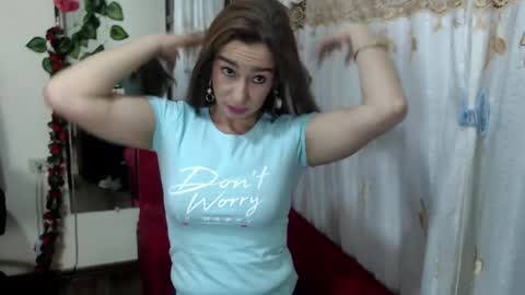 Snapshot of madam_dali chatting on 02.05.25 Dalila online show from 02.05.25