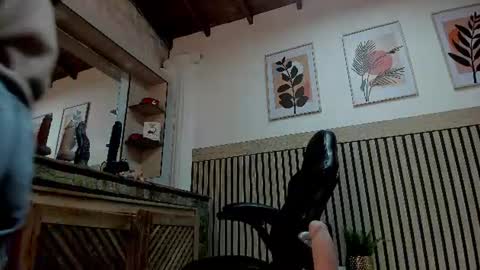 Snapshot of madame_ibby chatting on 06.27.26 madame ibby online show from 06.27.26
