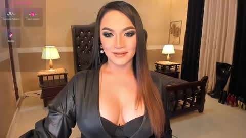 Snapshot of madammistressdominatrixxx chatting on 09.18.25 Alison Kloss online show from 09.18.25