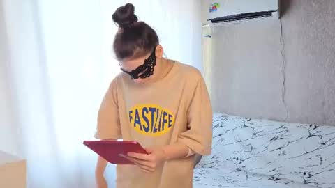 madcatgirl online show from 07.04.26