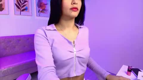 maddie_t18 online show from 02.10.26