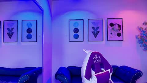 maddie_t18 online show from 03.30.26