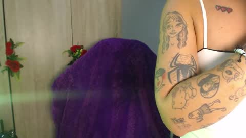 maddiie and clyde online show from 10.23.25