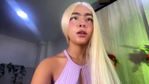 Snapshot of maddiiebrooks chatting on 10.27.25 Maddie online show from 10.27.25