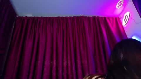 Snapshot of maddilust chatting on 05.28.26 Miss Lust online show from 05.28.26