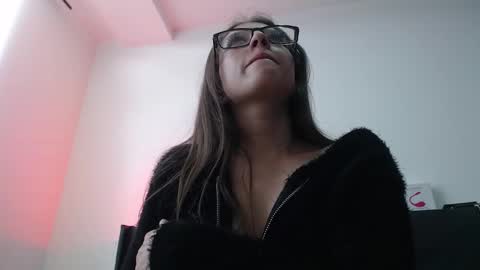 Snapshot of maddy_14 chatting on 10.29.25 Maddy UwU online show from 10.29.25