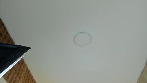 Maddy Please help me with your thumbs up its important online show from 01.21.25