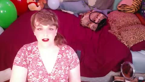 Snapshot of maddy_cat chatting on 10.14.25 Maddy Cat online show from 10.14.25