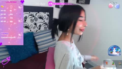 Snapshot of maddy_parker_ chatting on 12.12.24 Maddy Parker online show from 12.12.24