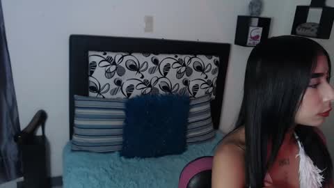 Snapshot of maddy_parker_ chatting on 01.01.25 Maddy Parker online show from 01.01.25