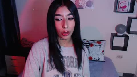 Snapshot of maddy_parker_ chatting on 02.05.25 Maddy Parker online show from 02.05.25