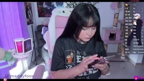 Snapshot of maddyfoox chatting on 04.29.26 Maddy Foox online show from 04.29.26