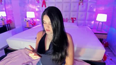 Snapshot of maddysexx_ chatting on 02.17.26 Maddy online show from 02.17.26