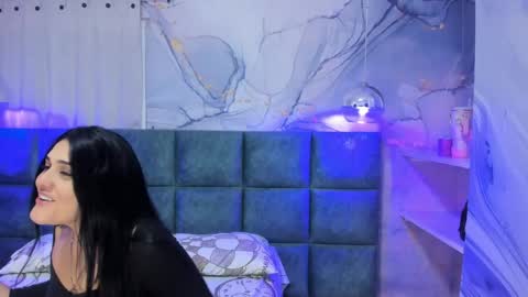 Snapshot of maddysexx_ chatting on 04.23.26 Maddy online show from 04.23.26