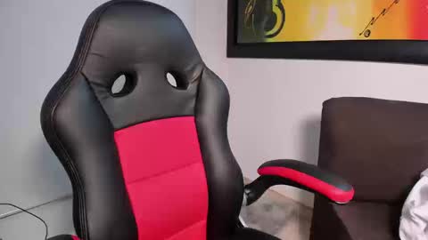 Madelaine  online show from 03.12.26