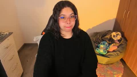 Snapshot of madelaine_taylor chatting on 09.27.25 madelaine_taylor online show from 09.27.25