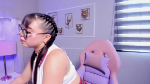 Snapshot of madeleynrose chatting on 06.24.26 Madeleyn online show from 06.24.26