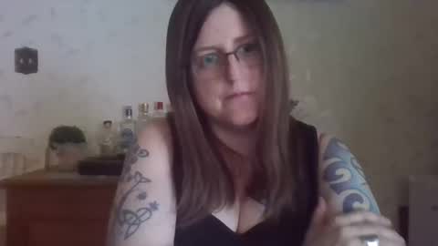 Snapshot of madelinebeau chatting on 04.11.26 madelinebeau online show from 04.11.26