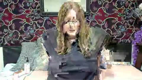 Snapshot of madelinebeau chatting on 04.25.26 madelinebeau online show from 04.25.26