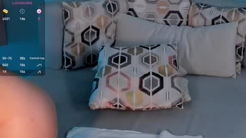 Snapshot of madelinefox_ chatting on 02.11.25 Madeline online show from 02.11.25