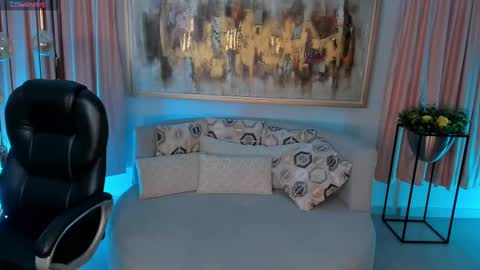 Snapshot of madelinefox_ chatting on 02.12.25 Madeline online show from 02.12.25