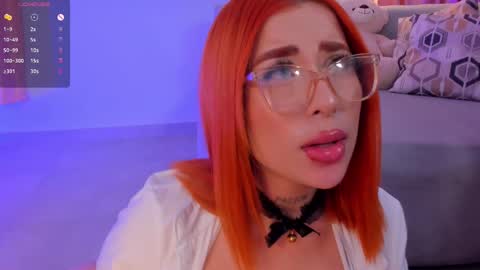 Snapshot of madelinefox_ chatting on 02.15.25 Madeline online show from 02.15.25