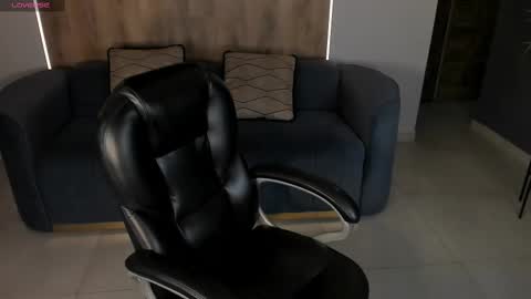 Snapshot of madelinefox_ chatting on 02.17.25 Madeline online show from 02.17.25