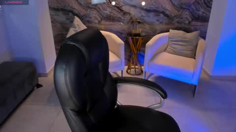 Snapshot of madelinefox_ chatting on 03.12.25 Madeline online show from 03.12.25