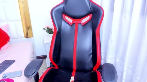 Snapshot of madelinejackson chatting on 10.31.25 Madeline online show from 10.31.25